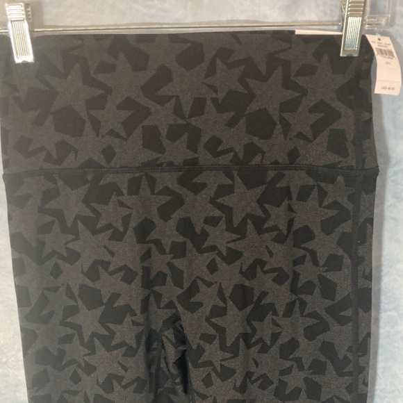 NWT Aerie Black & Grey Star Print Leggings Chill Play Move Line 7/8 Length Large - Picture 2 of 16